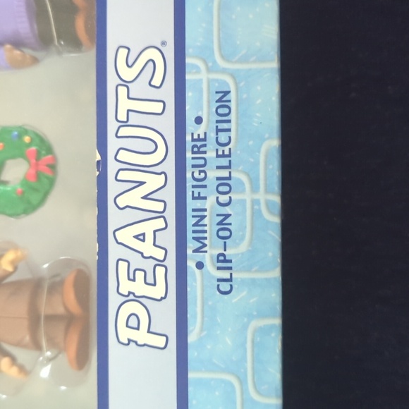 Peanuts A Charlie Brown Christmas - Mini Figure Clip-on Collection - Picture 14 of 15